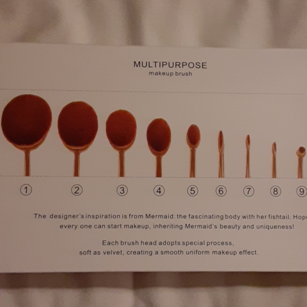 Makeup brushes
